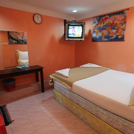 New Wave Hotel Sdn Bhd - Medan Batu Caves Room photo